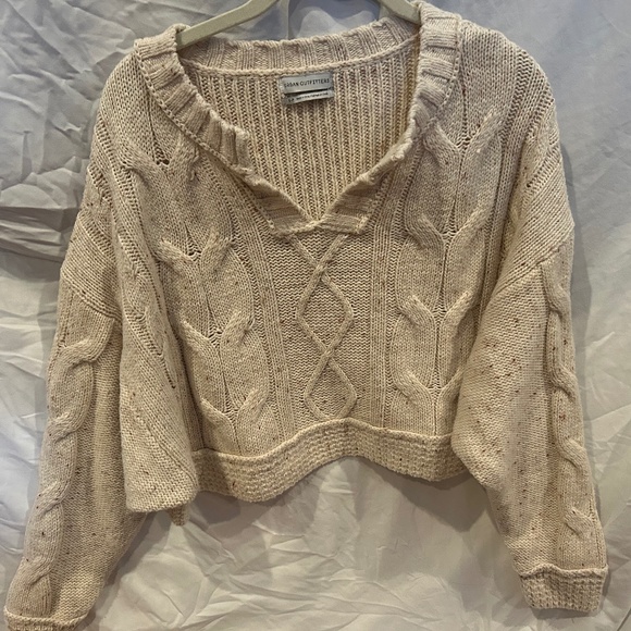 Urban Outfitters Sweaters - Cropped cable knit sweater